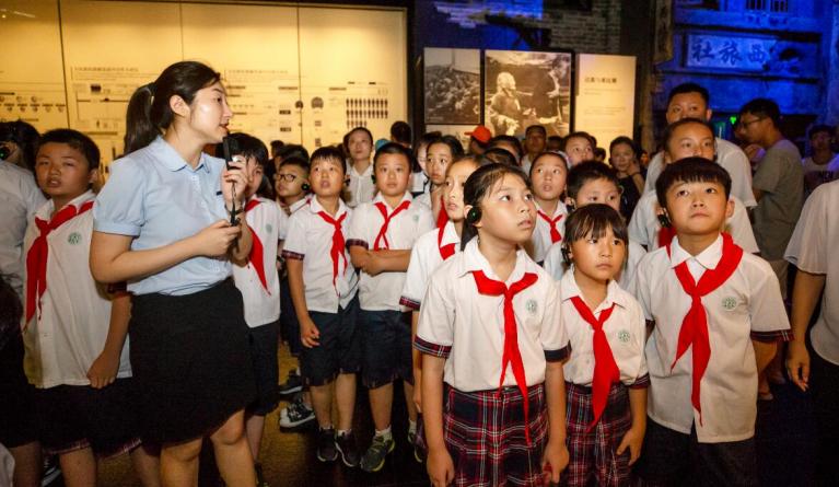 社会教育| 侵華日軍南京大虐殺遇難同胞記念館